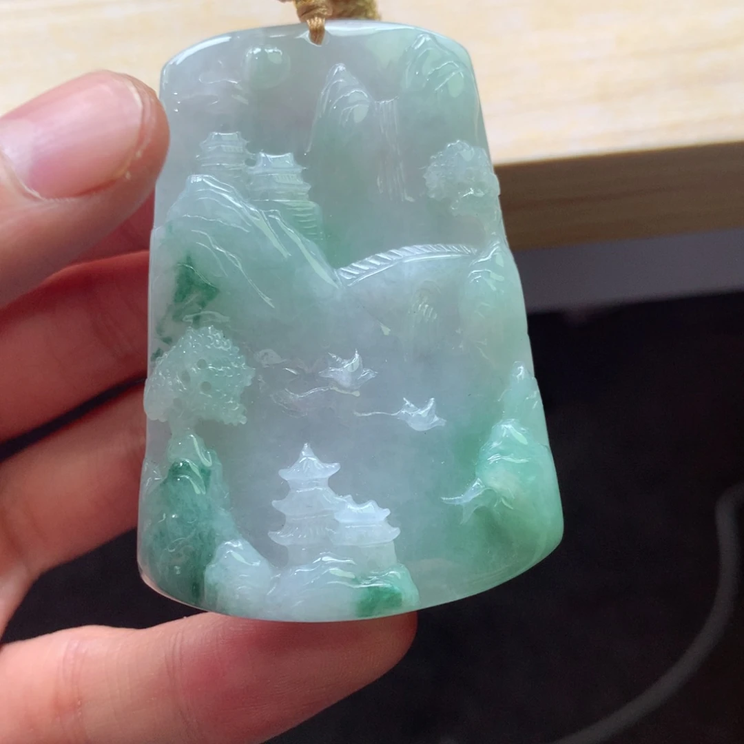 翡翠颈饰未镶嵌吊坠