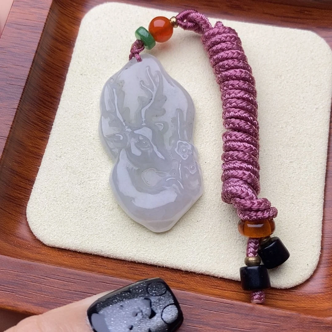 翡翠未镶嵌颈饰一路有你