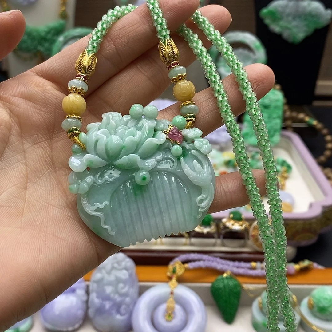 翡翠未镶嵌颈饰天然