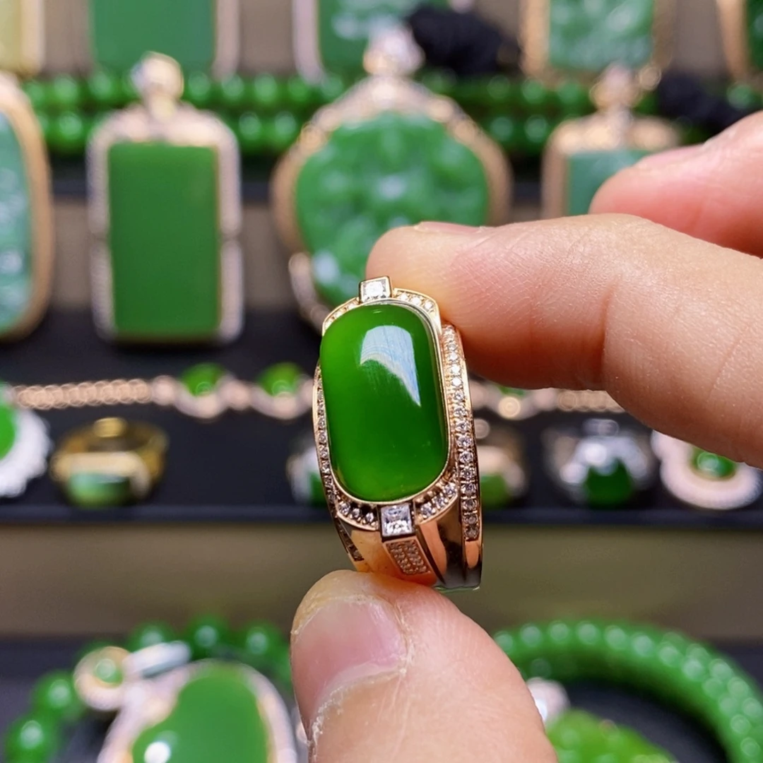 平***乐和田玉18K金镶嵌吊坠(不含链)