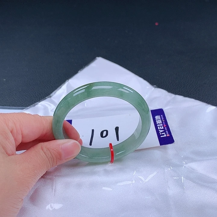 翡翠手镯（贵妃镯）未镶嵌手镯000918