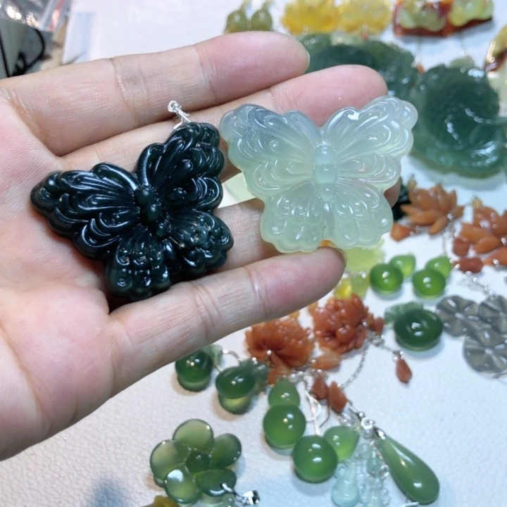 【闪购商品】蛇纹石玉耳环未镶嵌平****忧