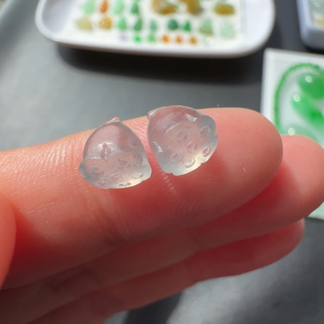 定制翡翠未镶嵌黑冰一对莲蓬