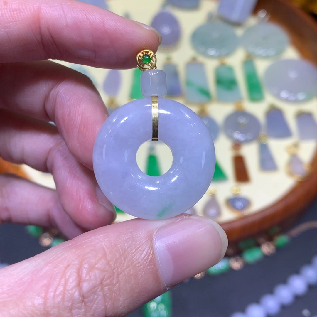 翡翠吊坠(不含链)18K金镶嵌