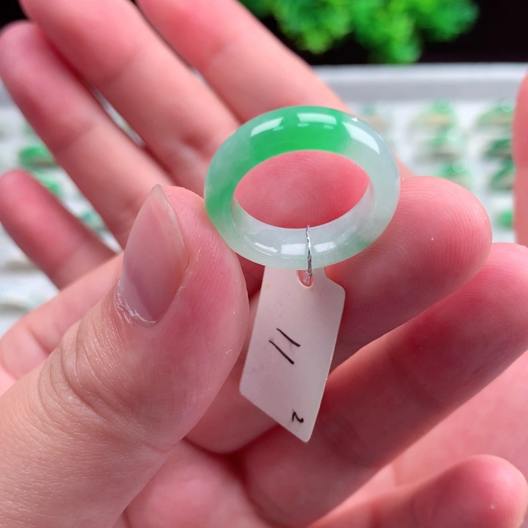 未镶嵌戒指翡翠天然