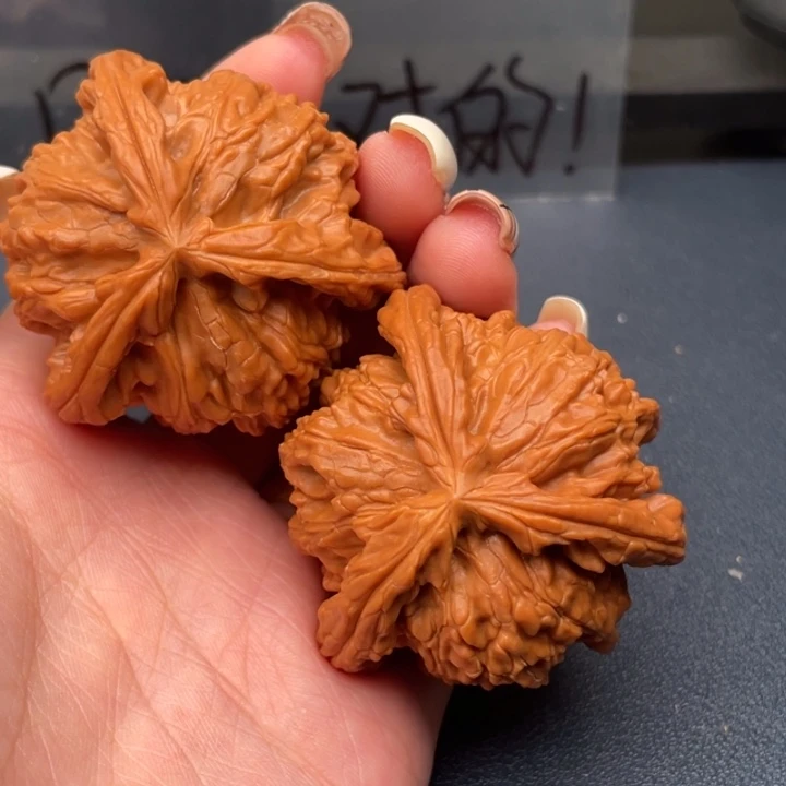 腾***司吊坠文玩核桃白狮子