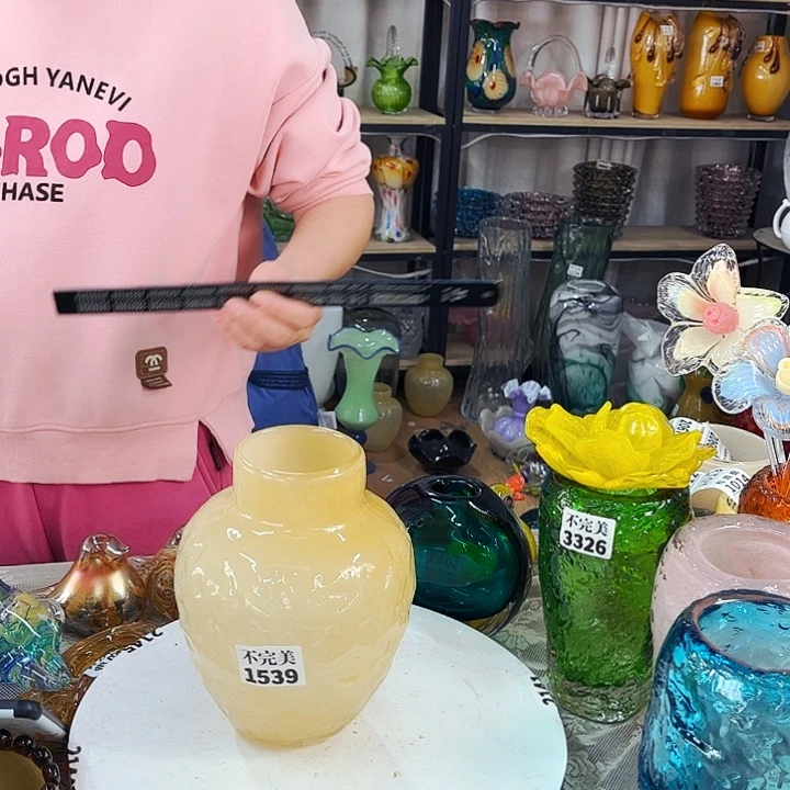 1539 家悦琉璃工艺品不完美