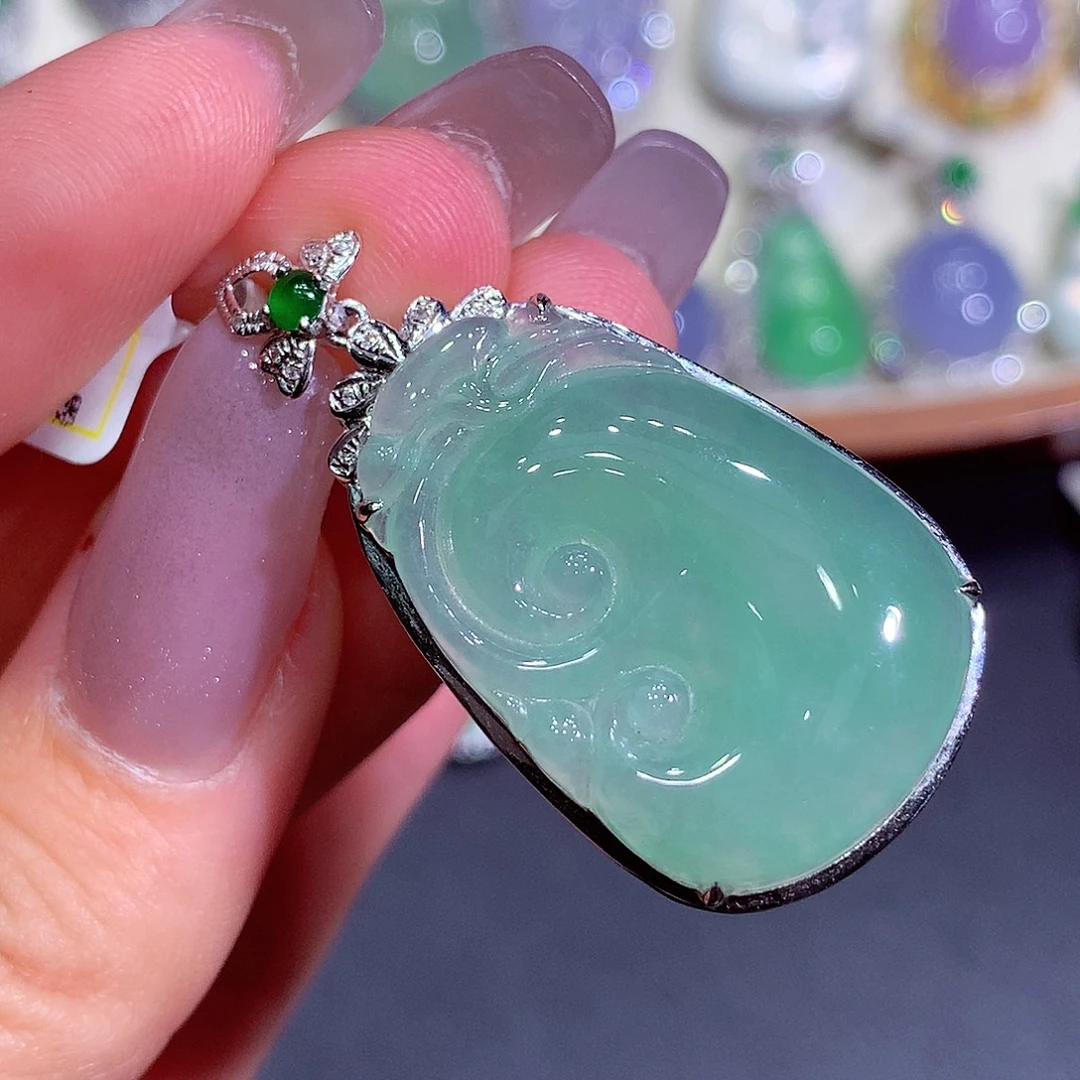 翡翠18K金镶嵌吊坠(不含链)