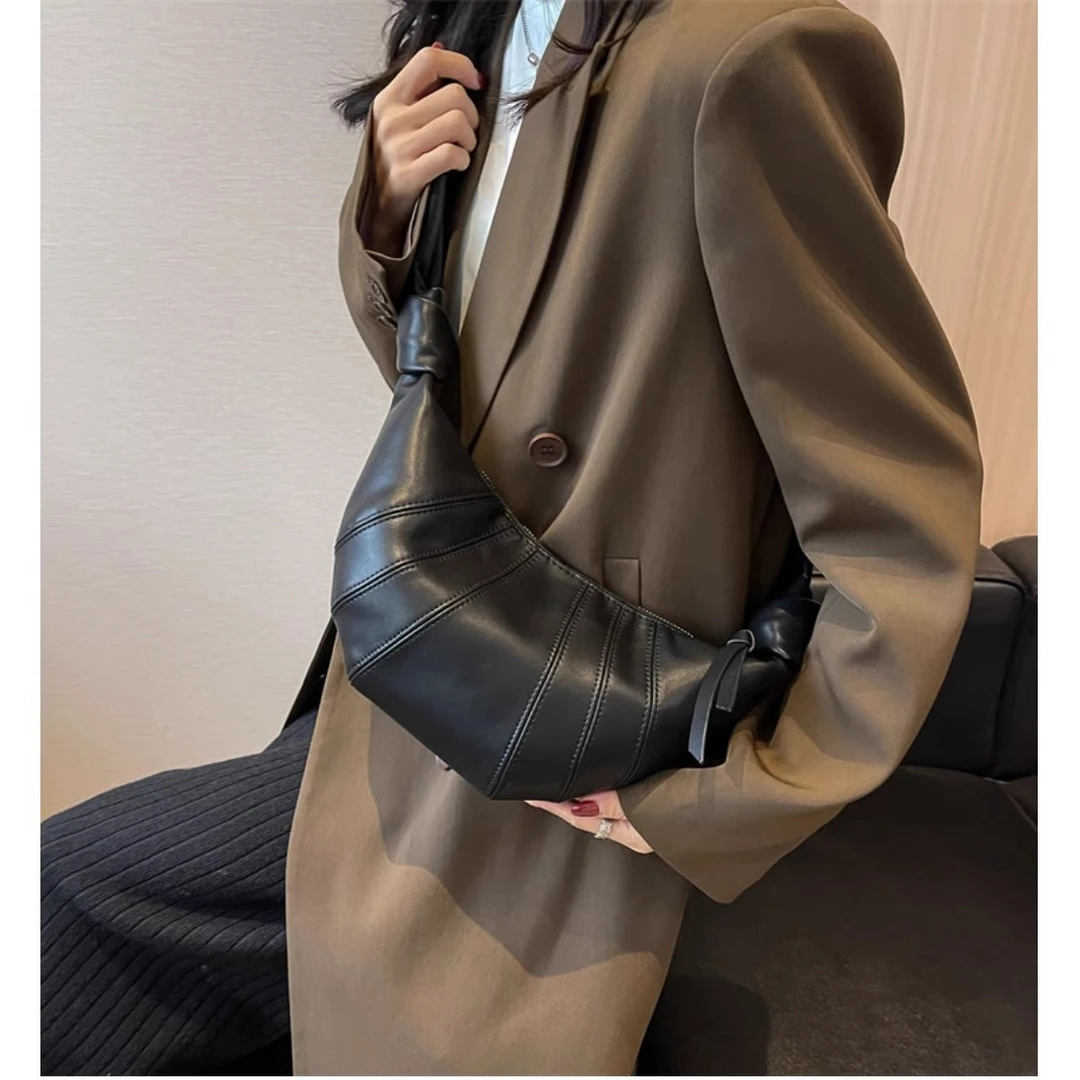 包包春季款百搭时尚潮流韩系休闲女包牛角包小众网红饺子包斜挎包