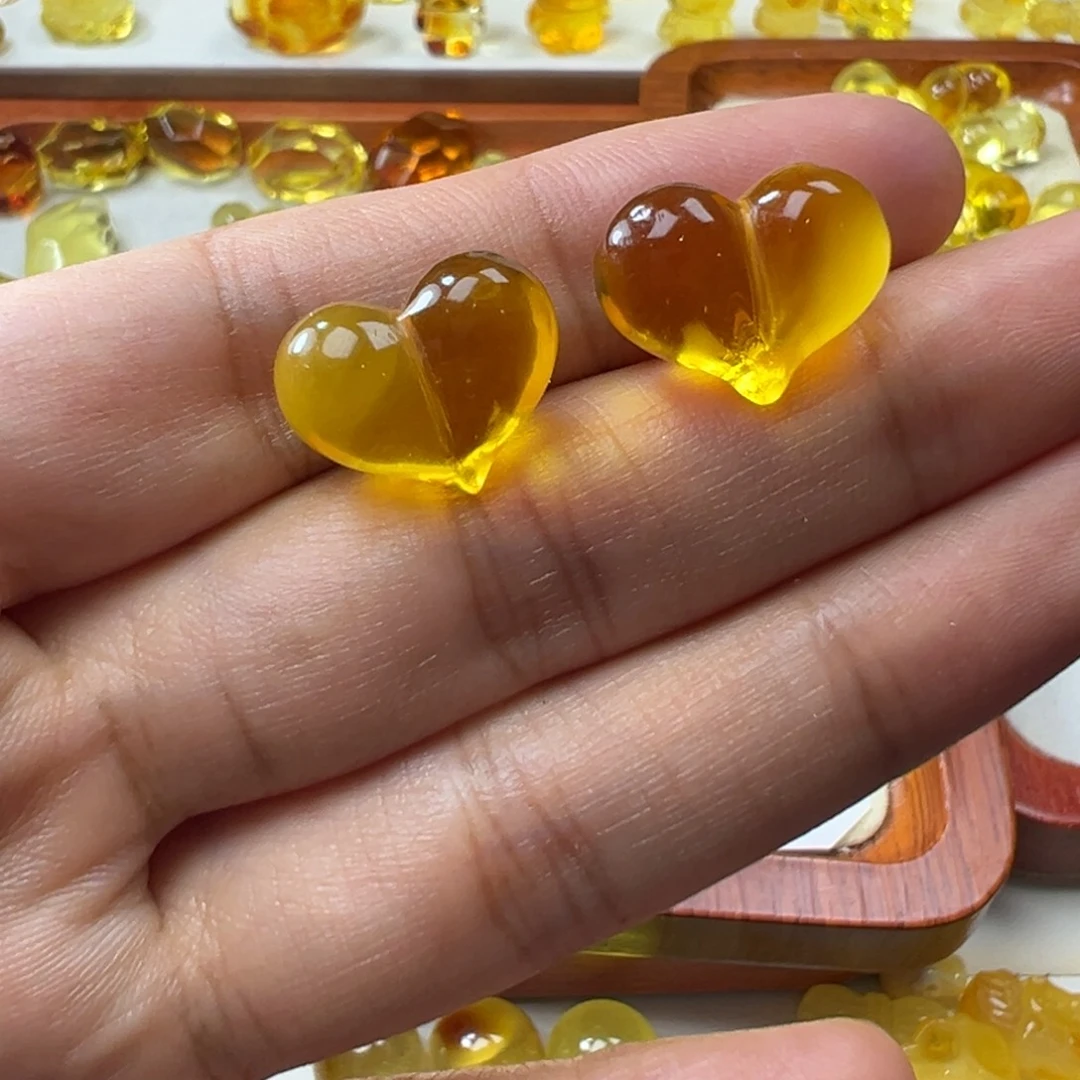 琥珀吊坠(不含链)未镶嵌奶***手