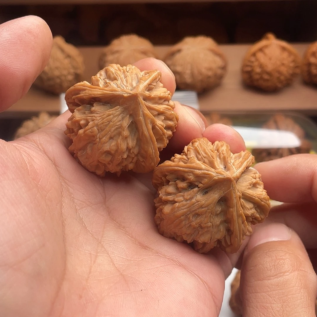 吊坠文玩核桃文山三棱