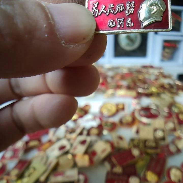 鹅***鹅鹅哥爷爷金属像章