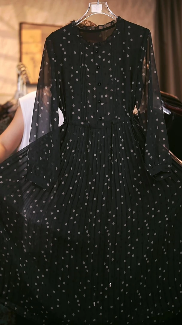 C10黑灰波点长袖高定XW1宽松连衣裙女装连衣裙显瘦碎花长款