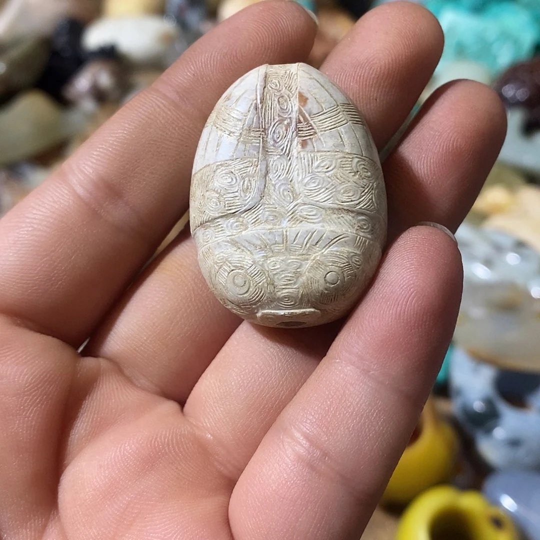 和田玉（糖玉）未镶嵌挂件