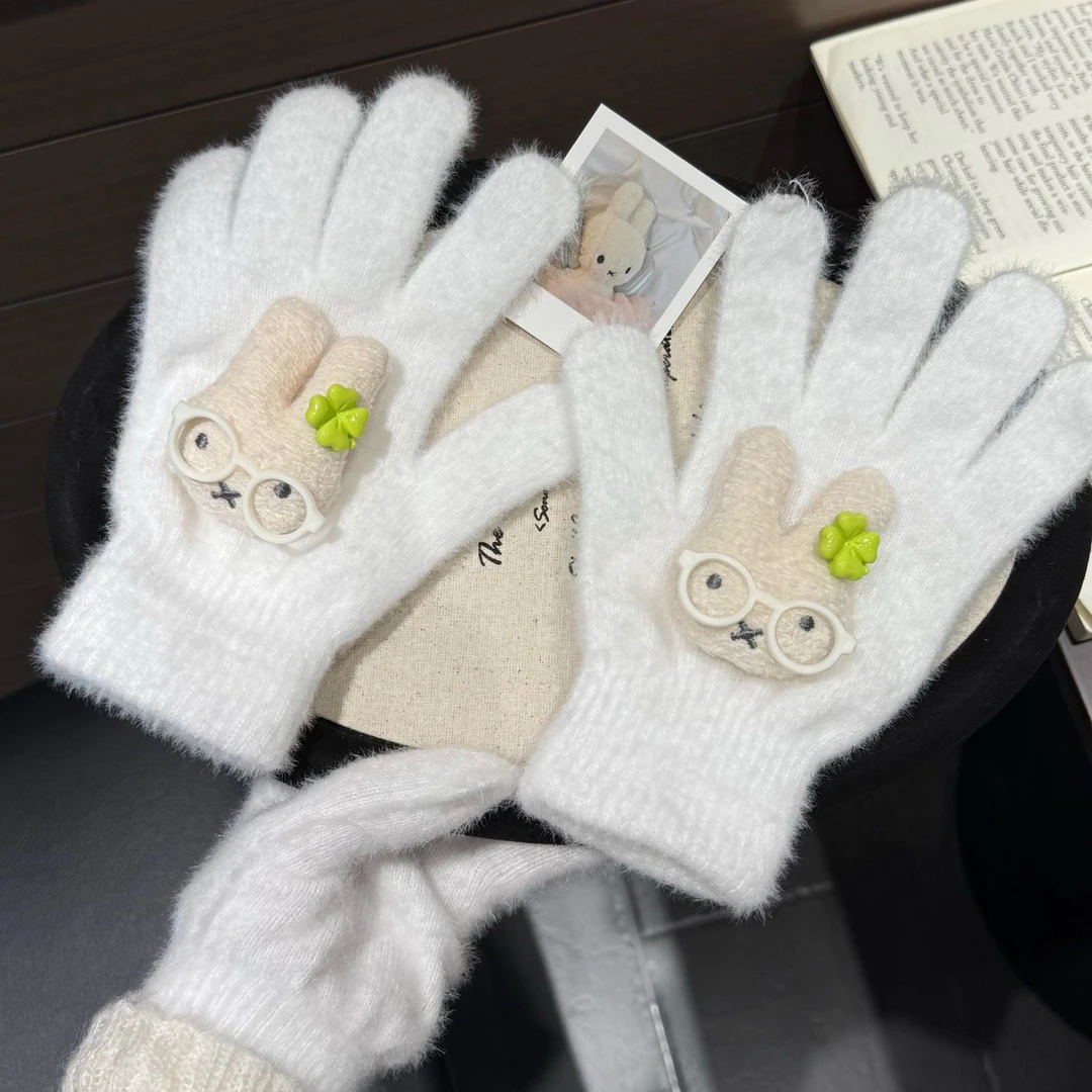 超可爱Miffy四叶草手套全包分指水貂绒ins风冬季必备潮流百搭款