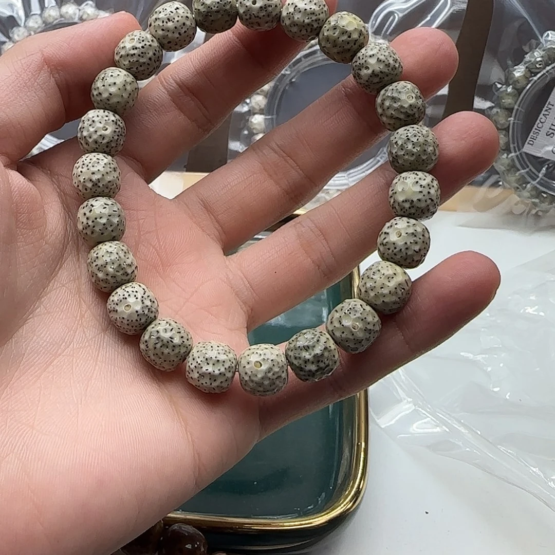 星月菩提吊坠99。