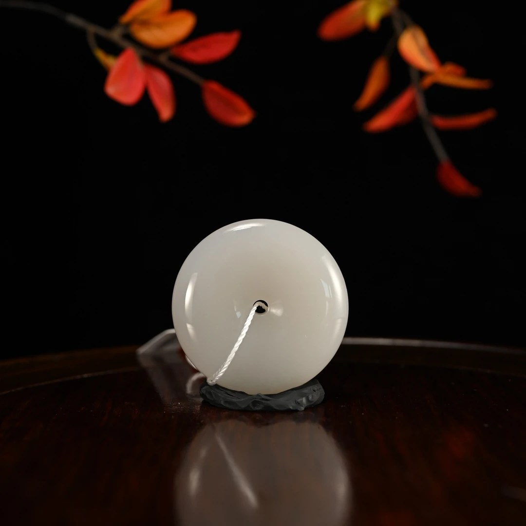 LOT8827 2512240092和田玉平安扣挂件/保利