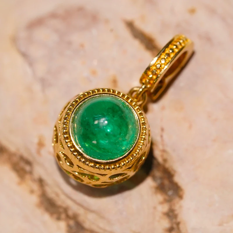 18k金祖母绿“圆胖胖”时尚简约吊坠（不含链，约0.5ct）zd1