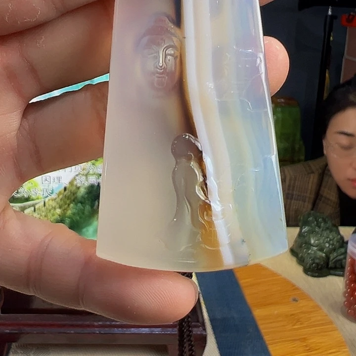 雪***狼玛瑙/玉髓未镶嵌颈饰