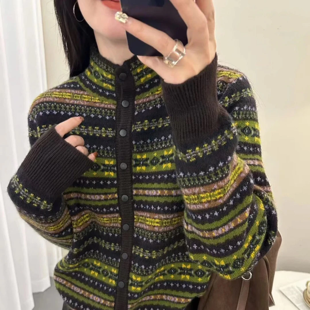 98907 韩系费尔岛半高领复古提花毛衣