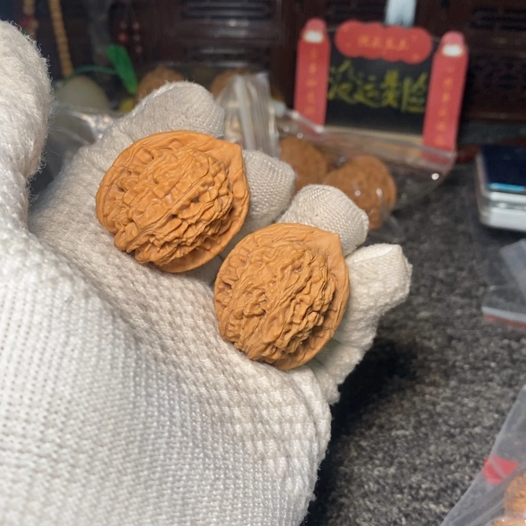 文玩核桃把件麒麟塔