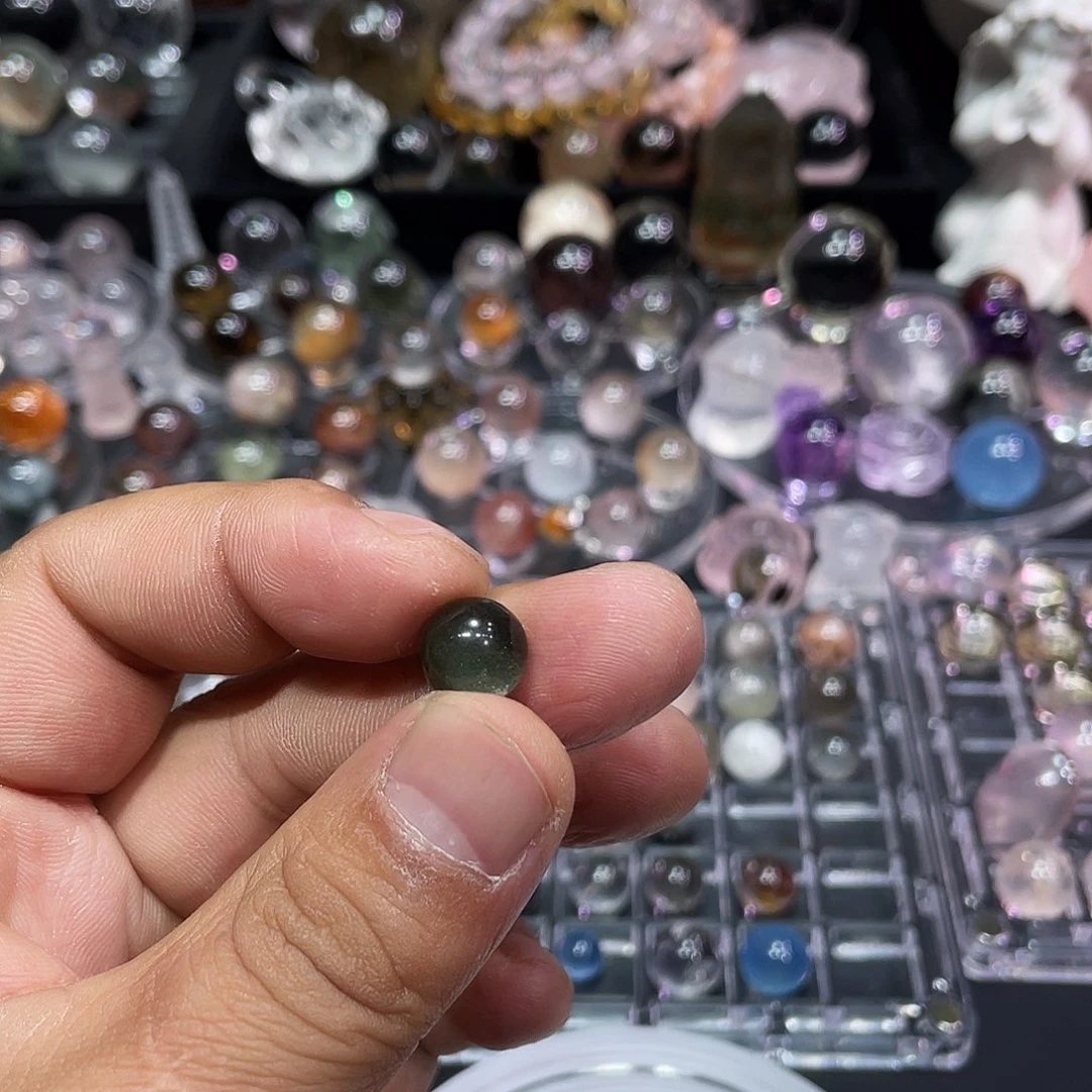 水晶天然水晶未镶嵌小*蜂