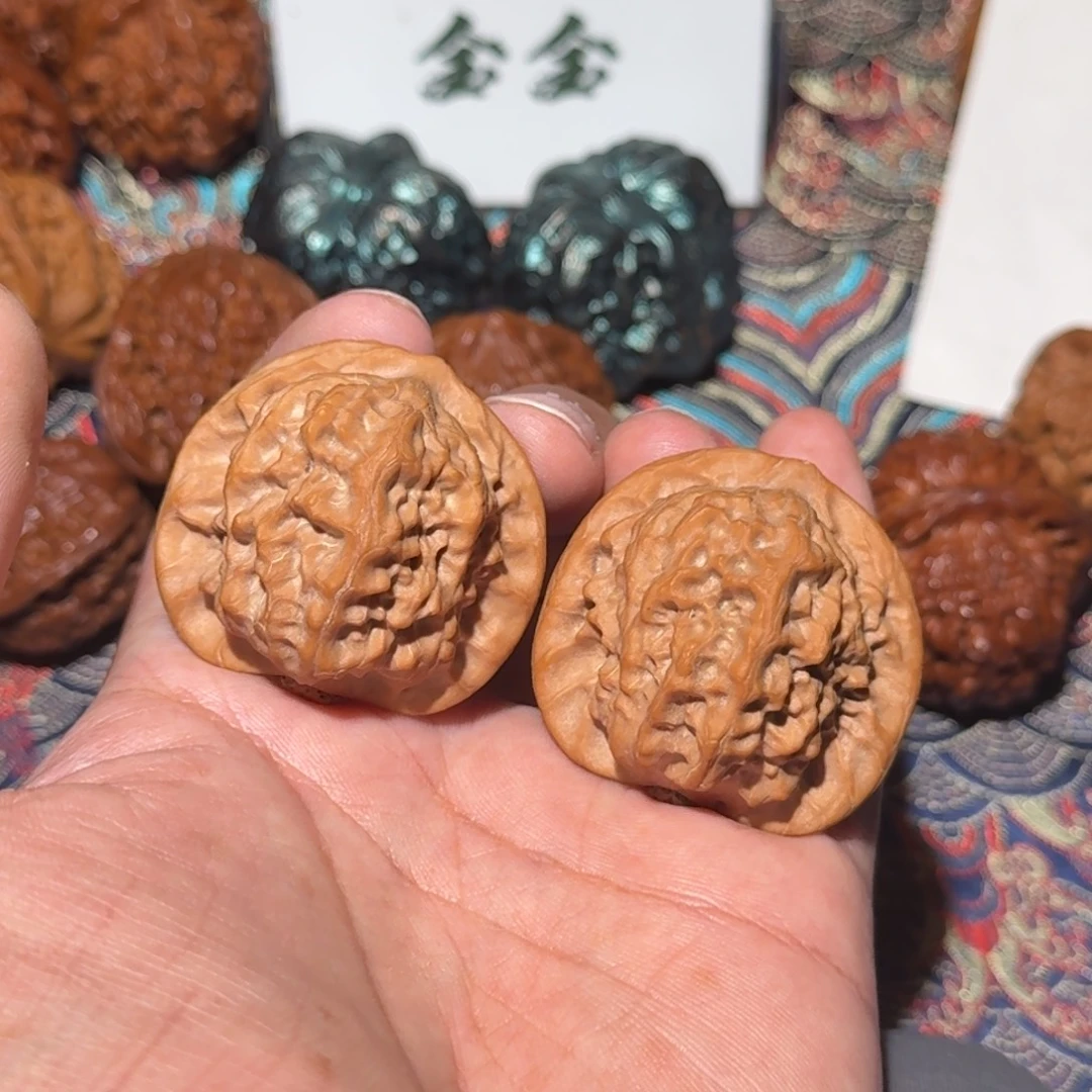 把件文玩核桃336瓷娃娃，尺寸40 38 38