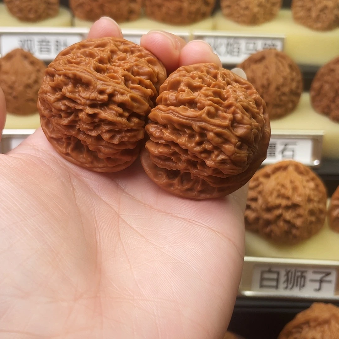 文玩核桃吊坠南疆42尺974