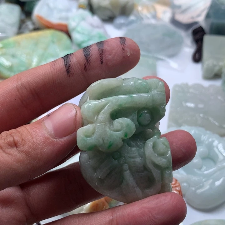颈饰未镶嵌翡翠保真天然a货翡翠