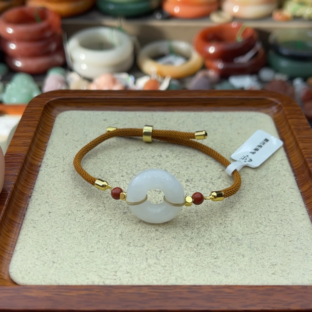 石英质玉未镶嵌手镯