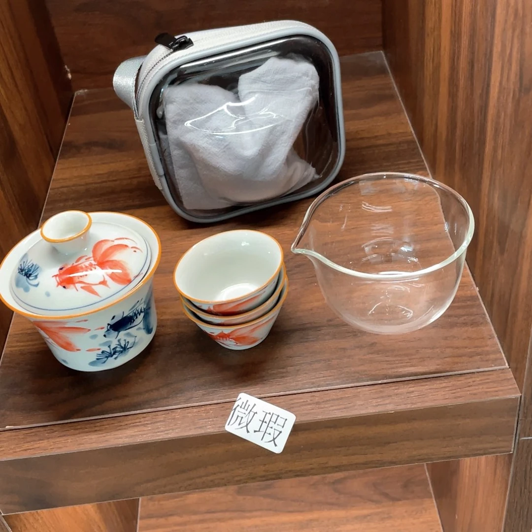 釉下手绘茶具微瑕