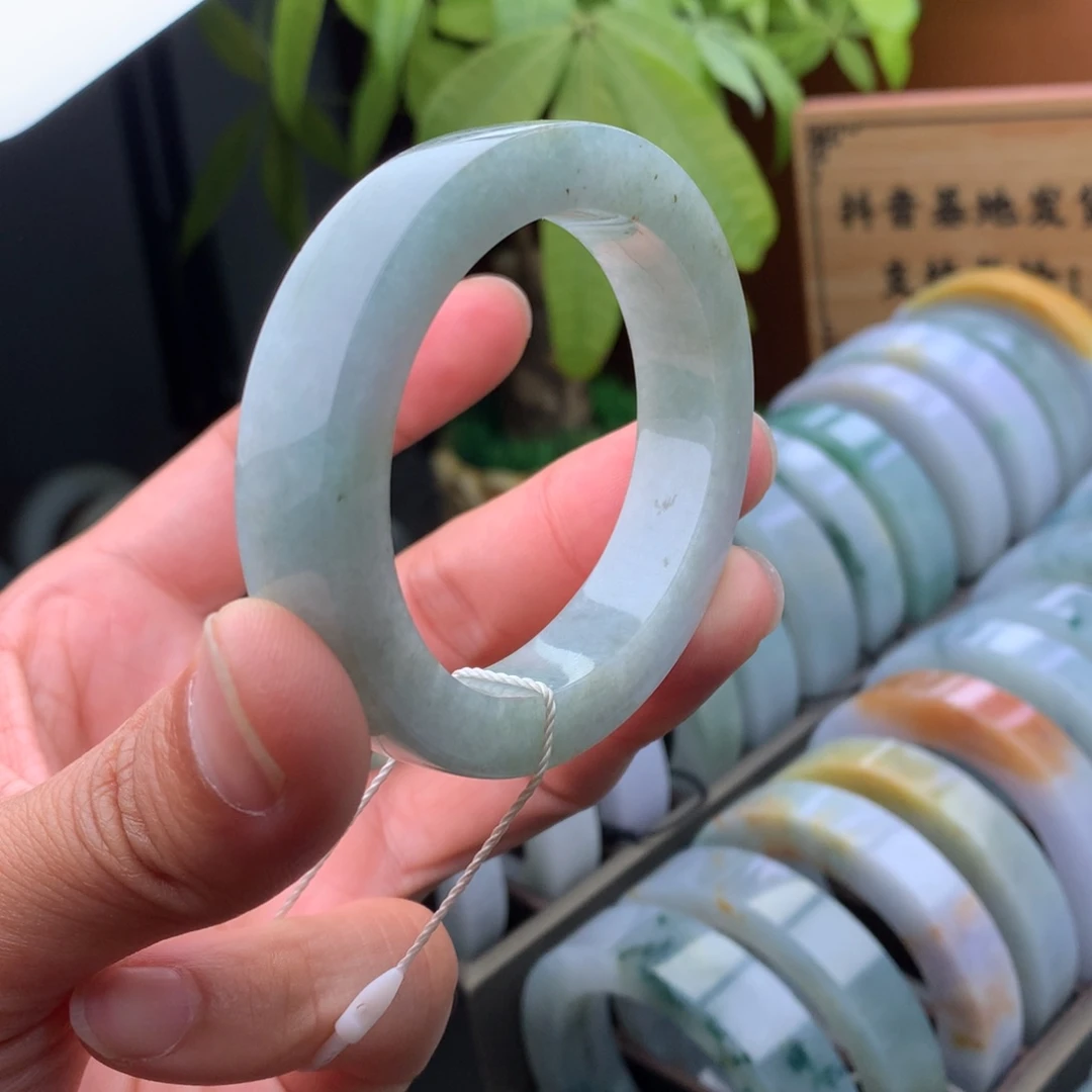 未镶嵌手镯定制翡翠定制手镯