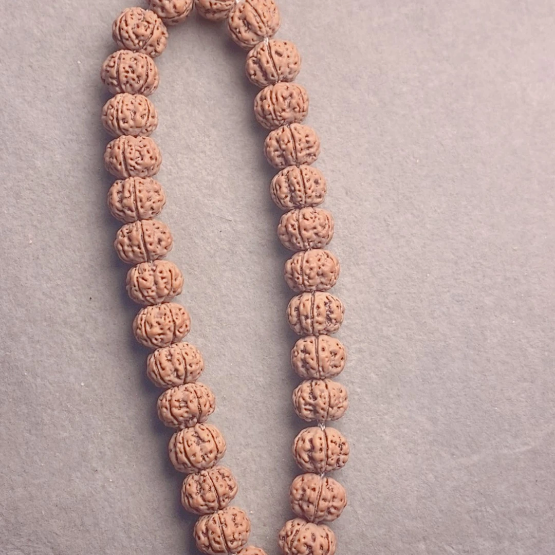 金刚菩提吊坠没**逛凹底梅花11+