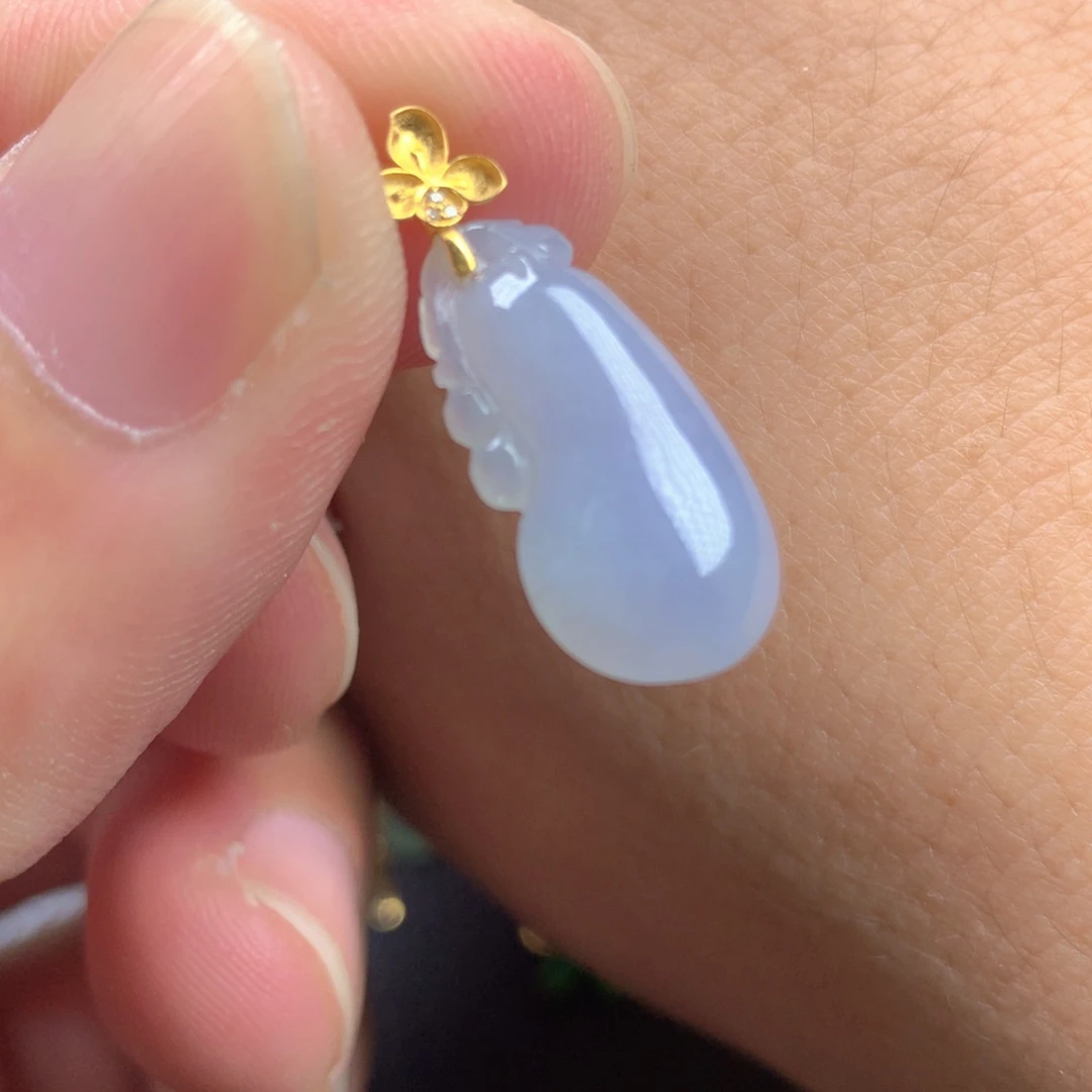 【闪购商品】颈饰18K金镶嵌翡翠翡翠