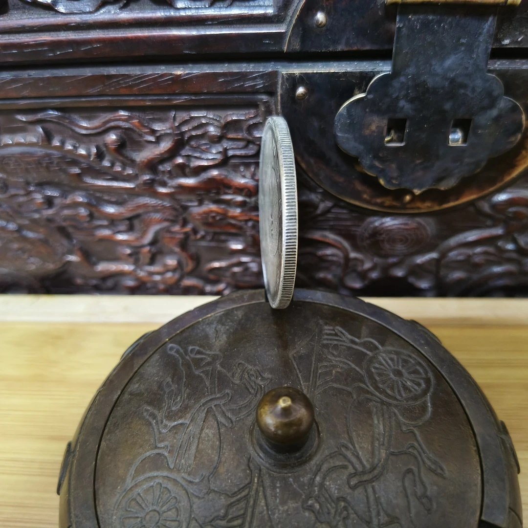 家居饰品现代工艺品QB06精美摆件当代复古摆件银白色大光头