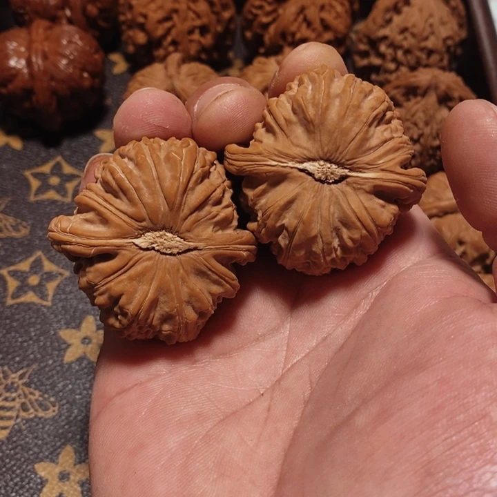 吊坠文玩核桃身***呀我在这里等你