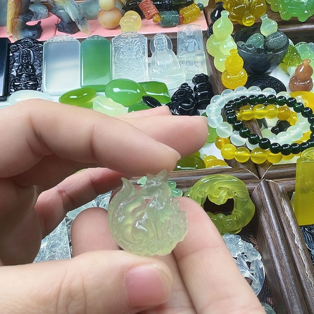 岫玉未镶嵌吊坠(不含链)