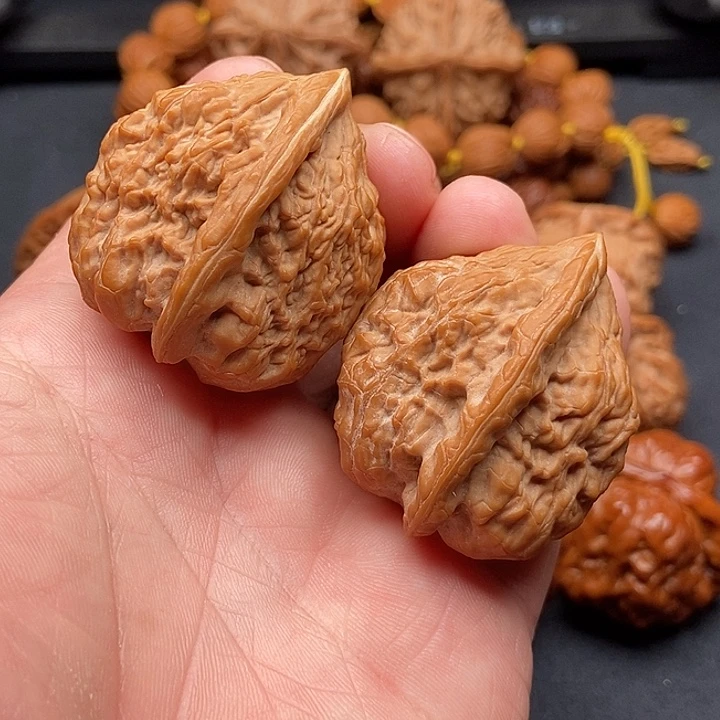 文玩核桃把件金钱豹