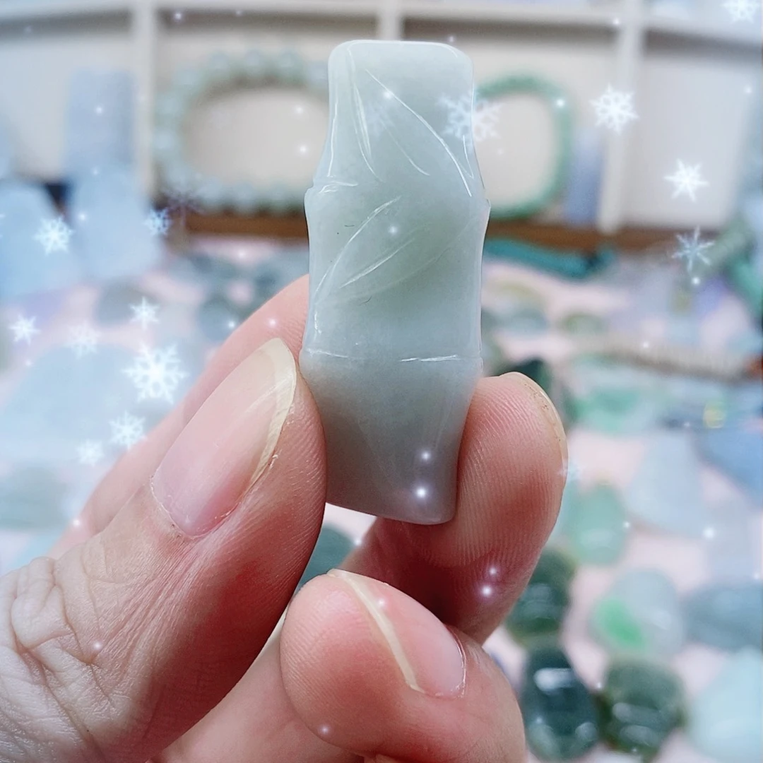 吊坠(不含链)未镶嵌翡翠天然