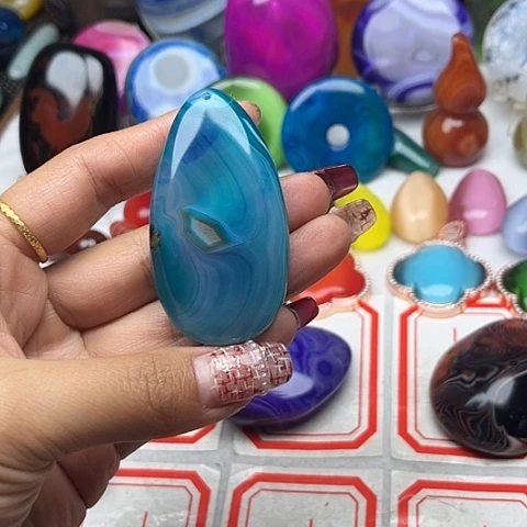 玛瑙/玉髓颈饰未镶嵌