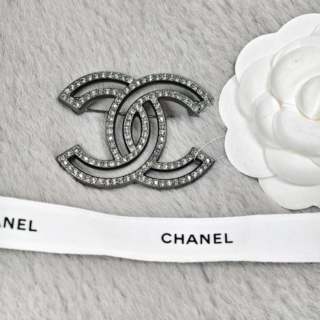 99新 Chanel/香奈儿 胸针经典双C满钻枪灰时尚