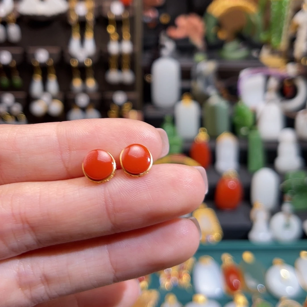 南红玛瑙挂件18K金镶嵌w**欢