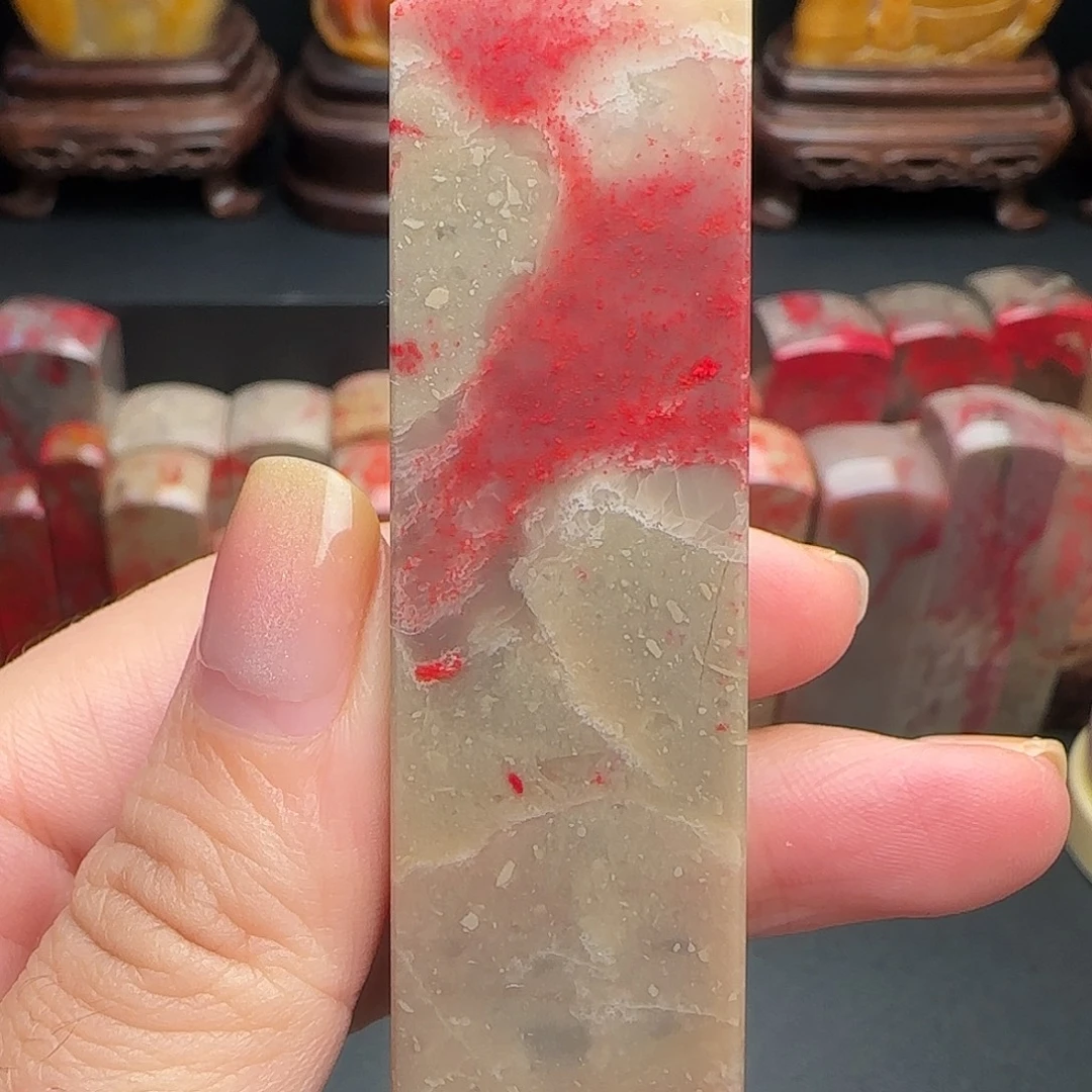 昌化石昌化鸡血石