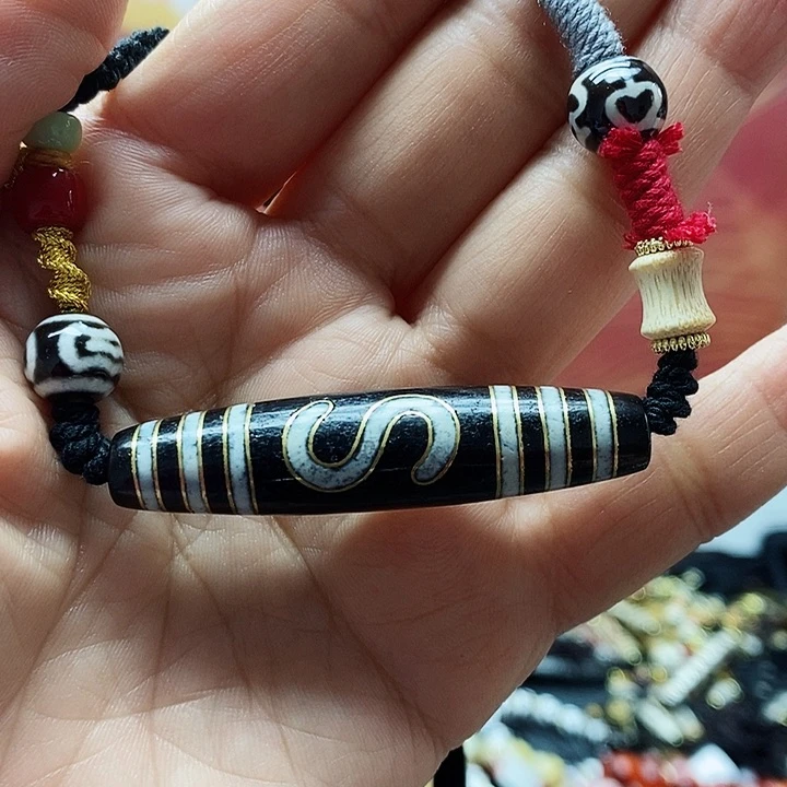 玛瑙/玉髓颈饰合金