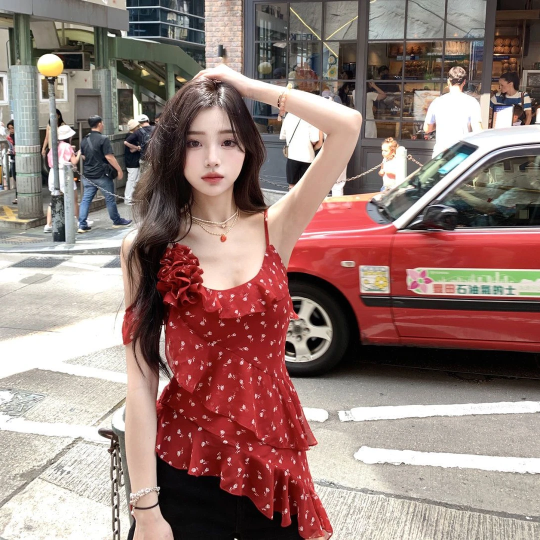 碎花不规则吊带收腰背心甜辣小个子夏季新款上衣荷叶边显瘦雪纺衫