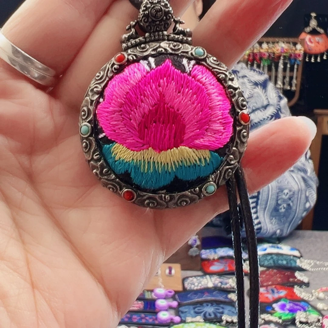 织绣手工刺绣工艺品