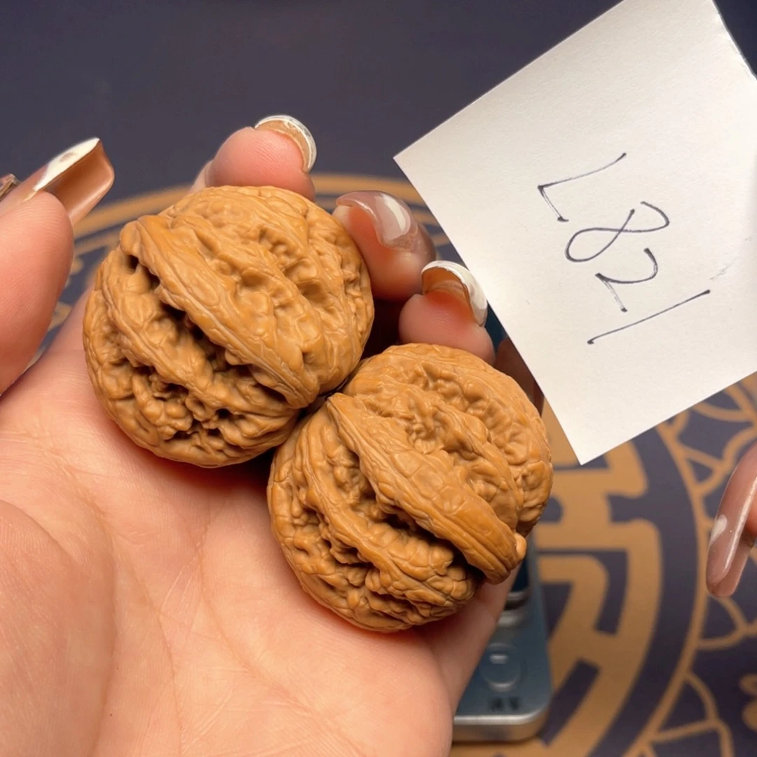 文玩核桃把件粗筋42