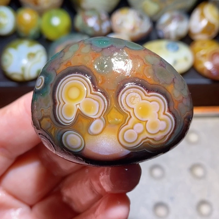 未镶嵌玛瑙/玉髓珠宝半成品36