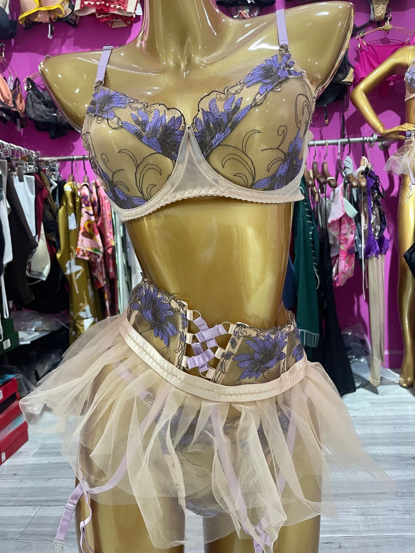 文胸聚拢甜辣风薄款