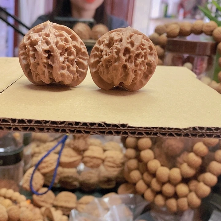 【闪购商品】文玩核桃把件41蜡皮刀子